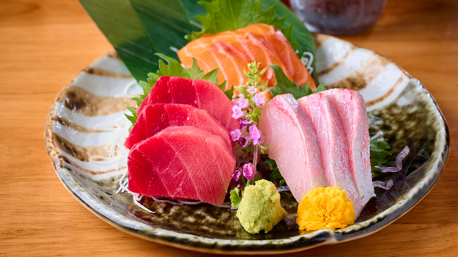 A4和牛と厳選日本酒 個室居酒屋 おすすめ酒場 - メイン写真: