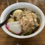 鶏骨らーめん 新参者 - 黒らーめん（肉増し、ゆで玉子追加）