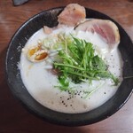 コジーナ邸 鶏白湯ラーメンと豪快な居酒屋料理＆鍋 - 