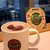 タリーズコーヒー - ドリンク写真:入口近くのカウンター席